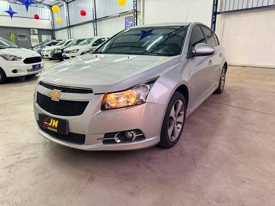 CHEVROLET CRUZE 1.8 LT 16V FLEX 4P AUTOMÁTICO CHEVROLET CRUZE 1.8 LT 16V FLEX 4P AUTOMÁTICO